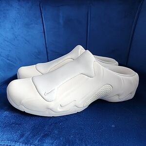 8.5 M / 10 Wmns Nike Clogposite Orewood Brown Clog Slide FQ8257-100 Foamposite